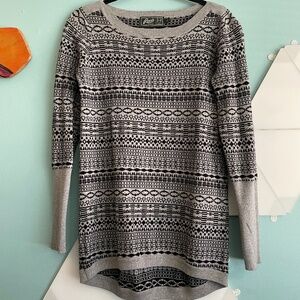 Roots Women’s Medium Longsleeve